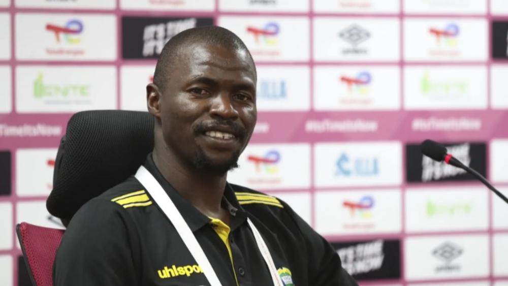 مدرب فيهيجيا كوينز: "نعلم أن فريق الجيش الملكي جيد للغاية لكن يمكننا أن نفوز عليه باستغلال خبرتنا"