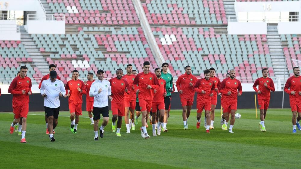 خليلوزيتش يبدأ بخط هجومي متكون من الحدادي ومايي وبوفال أمام السودان