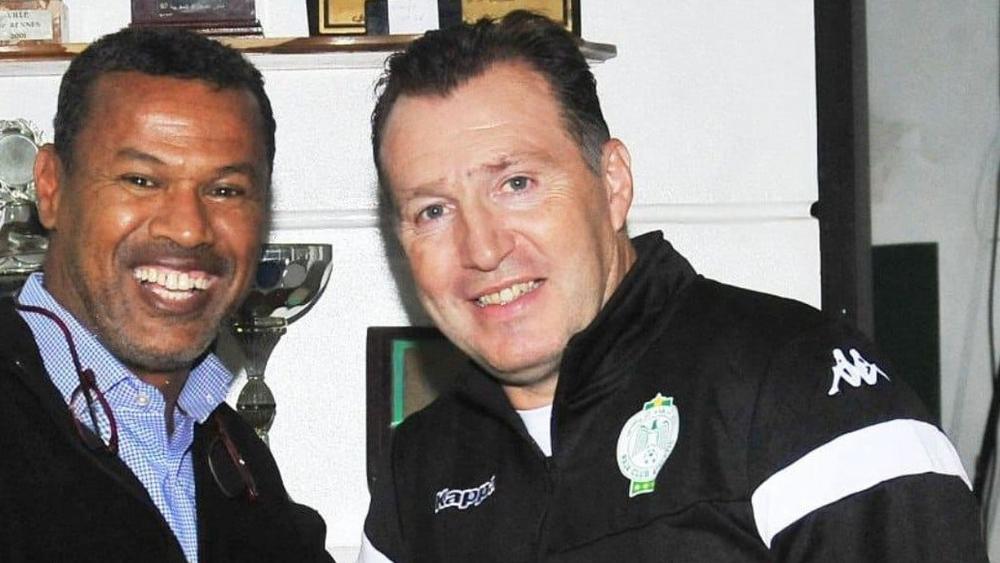 رئيس الرجاء يقدم للاعبين فيلموتس ومساعده الجزائري بلوفة.. المعد البدني التونسي بن ونيس يرفض الاشتغال مع "المدرب الجديد"