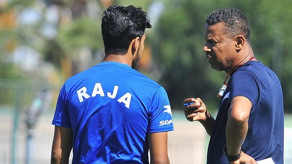 الطاقم المساعد للشابي يتوصل بجميع مستحقاته المالية قبل فسخ العقود بصفة ودية