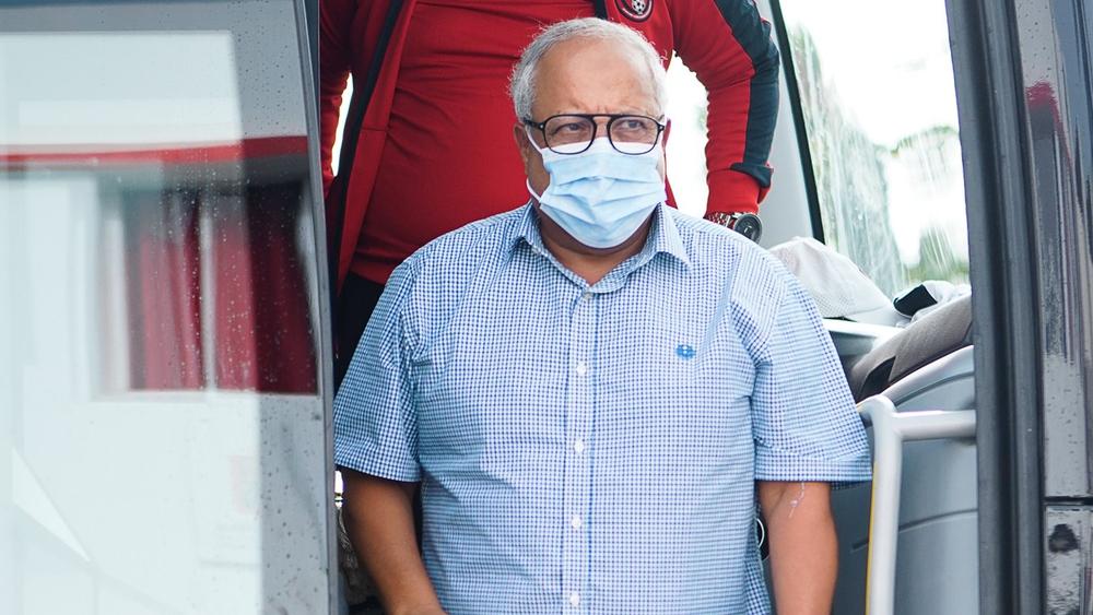 فاخر: "رغم استحواذ الرجاء على الكرة إلا أنهم لم يخلقوا فرصا حقيقية للتسجيل والهدفان سجلا من أخطاء دفاعية"