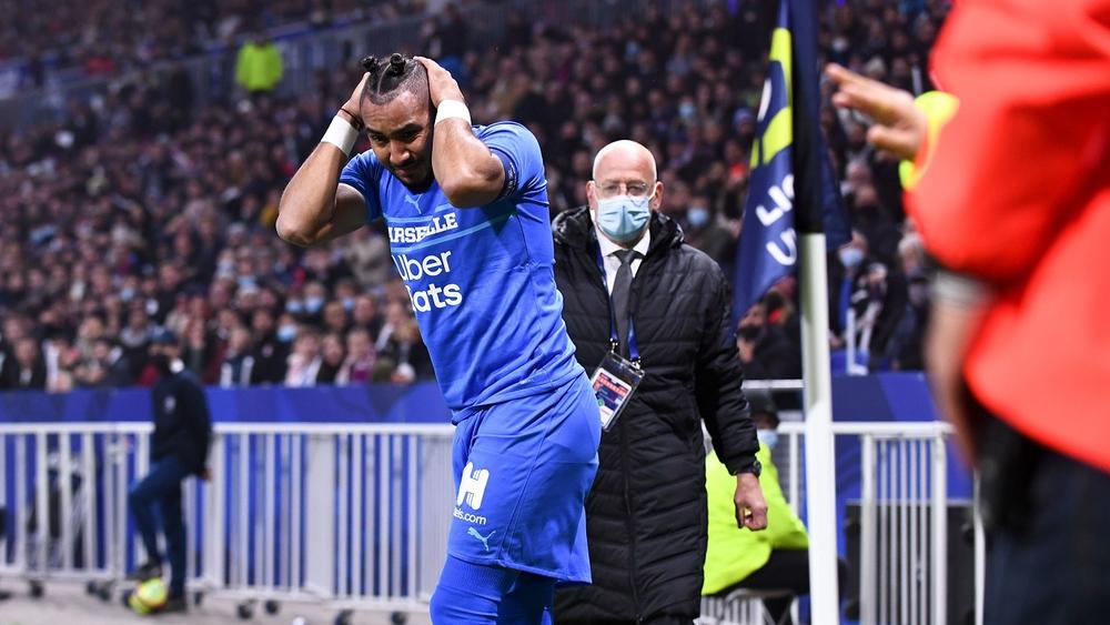 رسميا/ الحكم يأمر بعدم إكمال مباراة ليون ومارسيليا وتأجيلها لوقت لاحق!