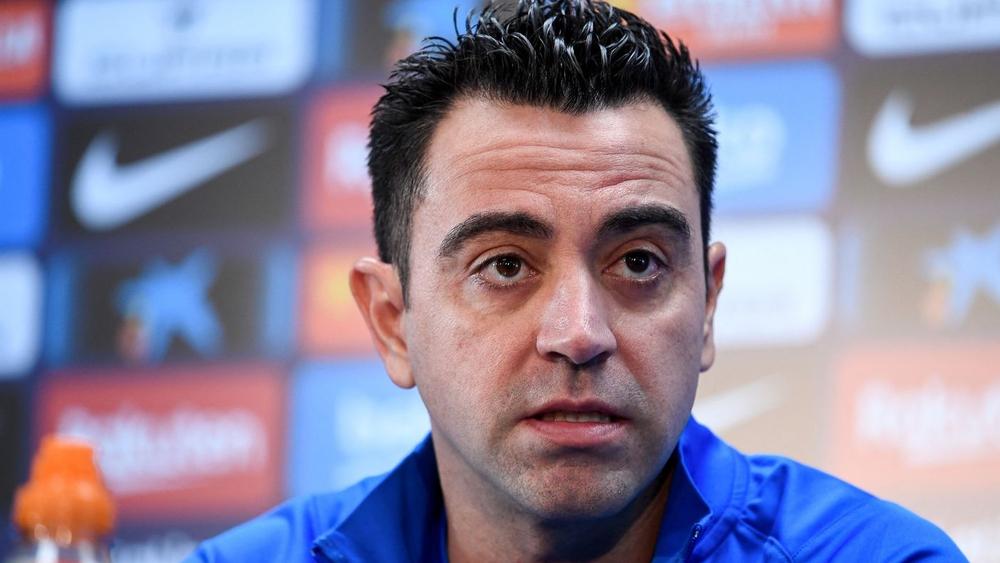 تشافي: "إذا فزنا على بنفيكا سنتأهل.. غدا سيغيب أخوماش والزلزولي وسنلعب بدون أجنحة"