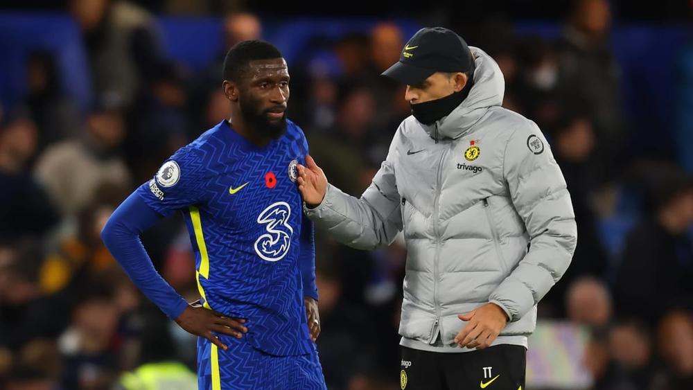 توخيل يدعو لتجديد عقد مدافعه الألماني: "روديجر ملتزم بنسبة 100% تجاه تشيلسي"