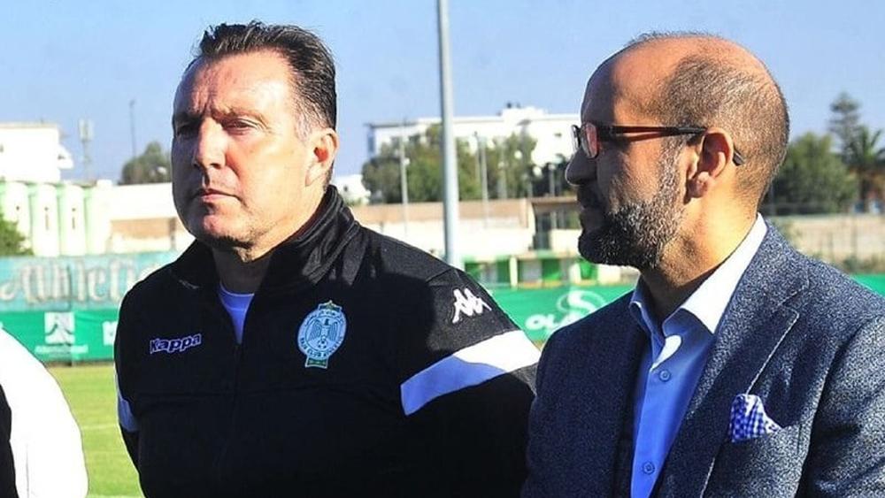 الرجاويون يواصلون انتقاد أنيس محفوظ: "مافهنَاش كِيفاش بدّلتي المُدرب غِير حيت عاطِي كلمة لفيلموتس وعلاشْ مَابغيتيش البَنزرتي؟!"