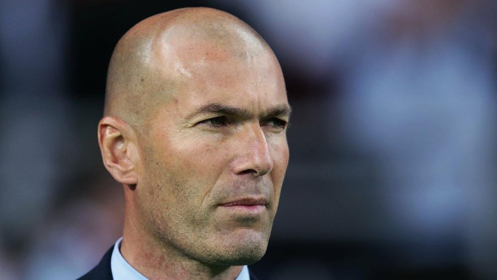 باريس سان جيرمان بدأ مفاوضاته مع زيدان منذ "عدة أسابيع"