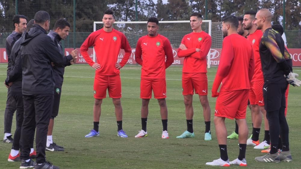 لاعبو الوداد والرجاء أول الملتحقين بالمنتخب الرديف استعدادا لكأس العرب