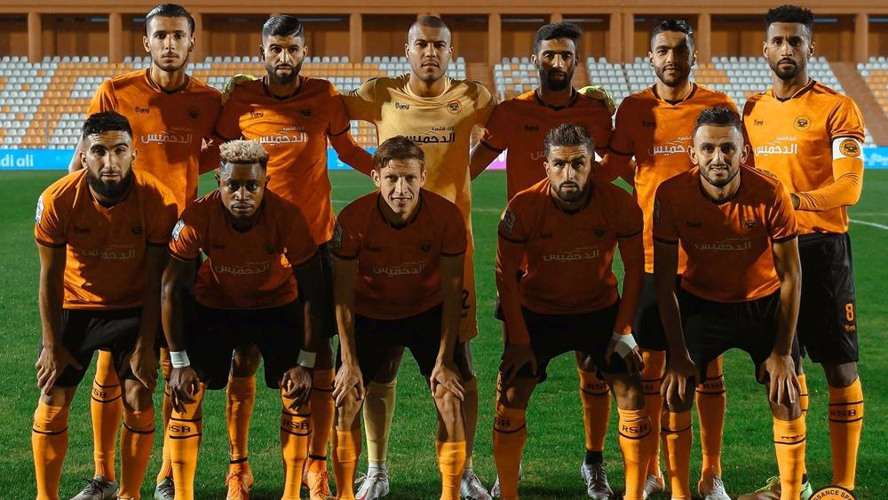 غيابات وازنة لنهضة بركان أمام الجيش الرواندي في الكونفدرالية الأفريقية