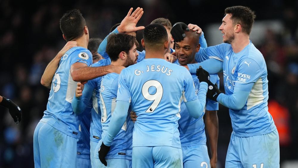 غوارديولا يدفع بلاعبه "المنسي" فيرناندينهو فيسجل له هدف تأمين الفوز!