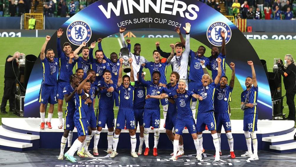 حفل "الكرة الذهبية"/ تشيلسي الإنجليزي يتوج بجائزة "أفضل فريق" في العالم