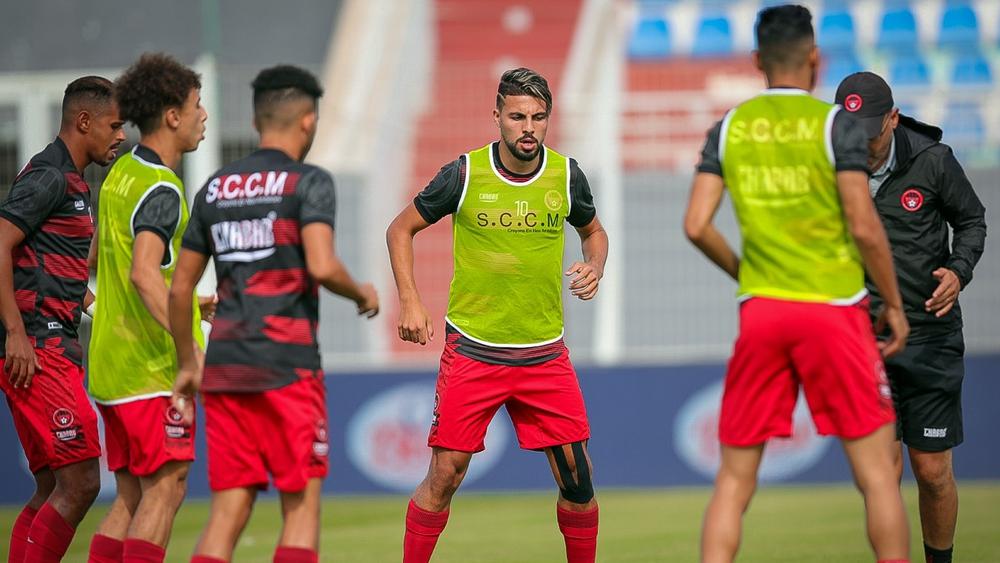 بسبب عدم توصلهم بمستحقاتهم المادية.. لاعبو شباب المحمدية يضربون عن تداريب يومه الإثنين