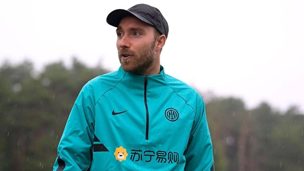 بعد تعرضه لأزمة قلبية في "يورو 2020".. إريكسن يعود إلى ملعب التدريبات في الدنمارك