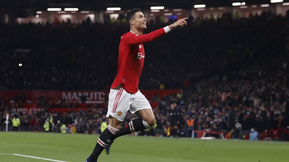 كريستيانو رونالدو يتخطى سقف "800 هدف" في مسيرته الاحترافية