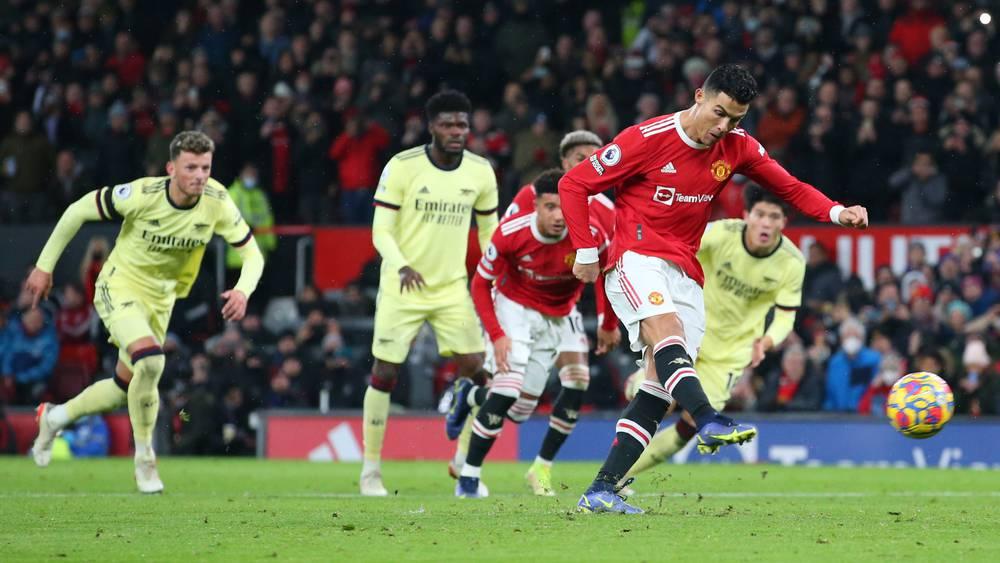 رونالدو يقود مانشستر يونايتد لإسقاط "مدفعجية" أرسنال (3-2) واستعادة نغمة الانتصار محليا