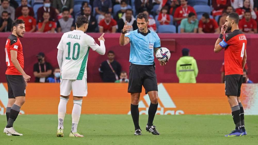 كأس العرب/ الجزائر تضرب موعدا "ناريا" مع المغرب في ربع النهائي بعد تعادلها مع مصر واحتلالها وصافة المجموعة الرابعة