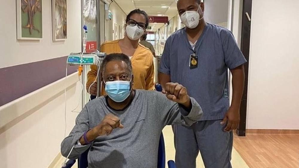 Brésil : Pelé de nouveau admis à l’hôpital pour poursuivre sa chimiothérapie