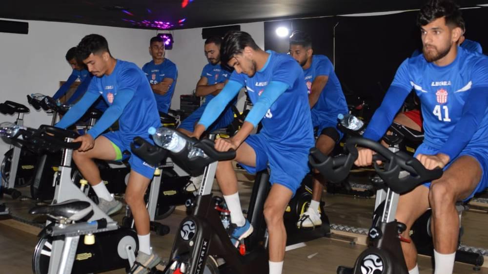 حسنية أكادير يبدأ استعداداته لمواجهة الرجاء الرياضي يوم الجمعة المقبل