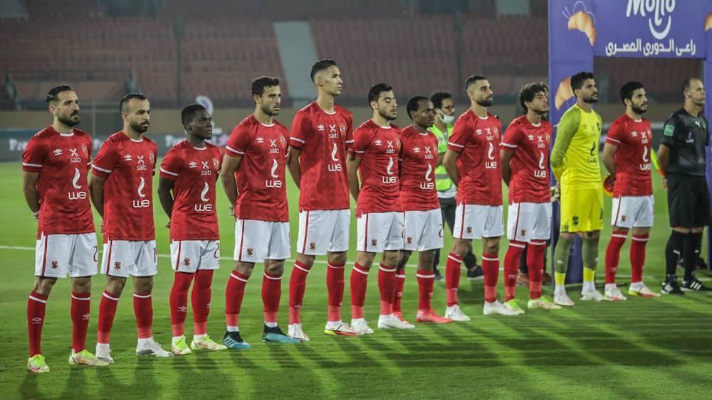 من بينهم المغربي بنون.. الأهلي المصري يستدعي "30 لاعبًا" لمواجهة الرجاء الرياضي في السوبر الأفريقي