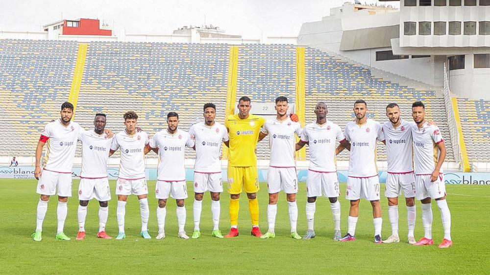 تشكيلة الوداد الرسمية أمام الدفاع الجديدي.. الحسوني وداري وجبران أساسيون