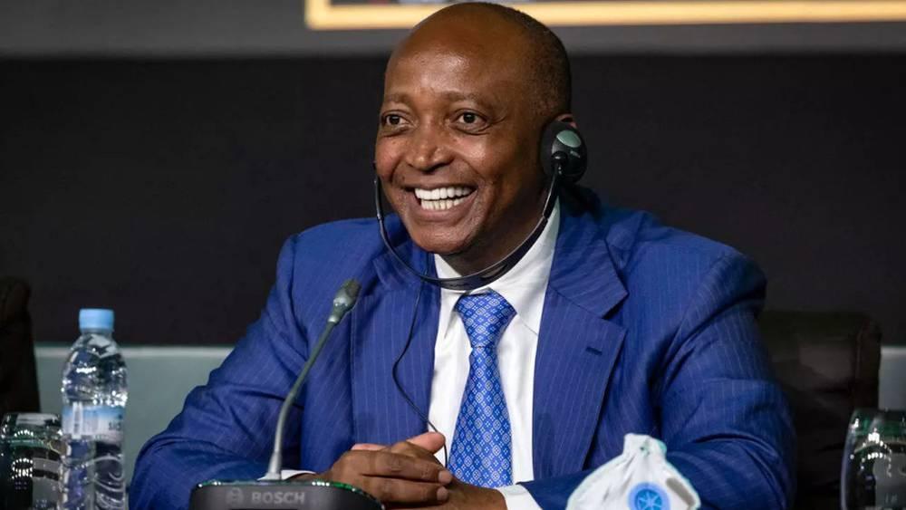 موتسيبي ينهي الجدل ويزف "البشرى السارة" للقارة السمراء: "كأس أمم أفريقيا في التاسع من يناير وستكون النسخة الأكثر نجاحا"