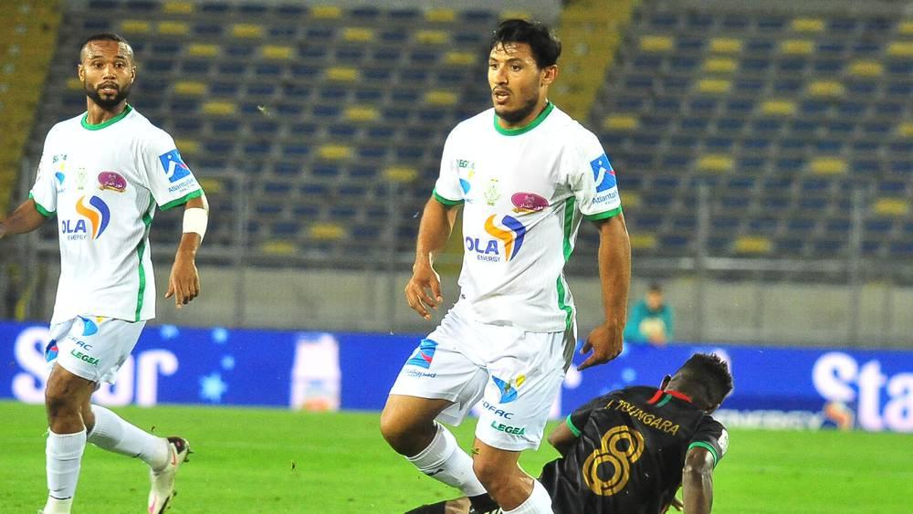 خاص/ مباراة الرجاء والجيش لن تؤجل.. الفريق الأخضر ينتظر نتائج المسحة الطبية لتحديد برنامجه الإعدادي