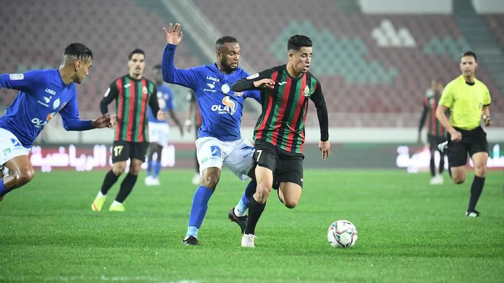 الجيش الملكي يؤكد إجراء مباراة "الكلاسيكو" أمام الرجاء الرياضي في توقيتها غدا الإثنين