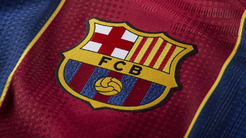Deux défenseurs du FC Barcelone testés positifs au Covid-19
