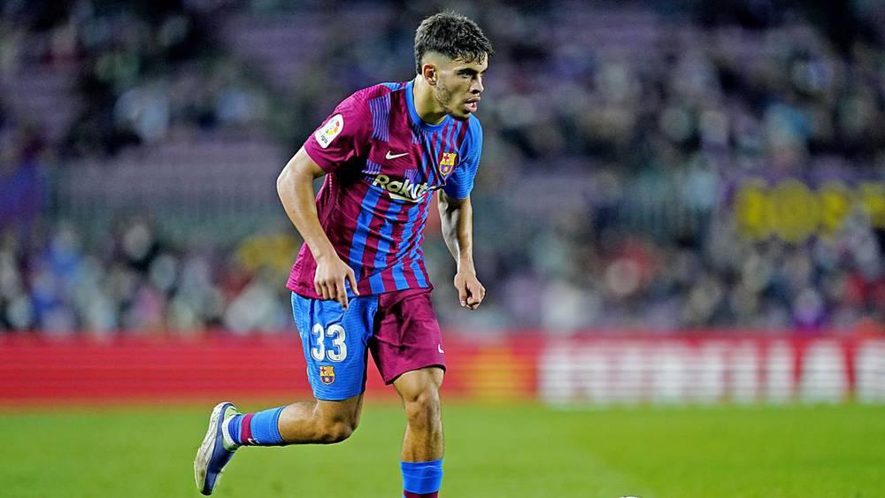 صحيفة "سبورت" الإسبانية: "الزلزولي طلب من الجامعة البقاء رفقة البارسا والغياب عن 'الكان' وتعهَّد بتمثيل 'الأسود' بعد المسابقة"