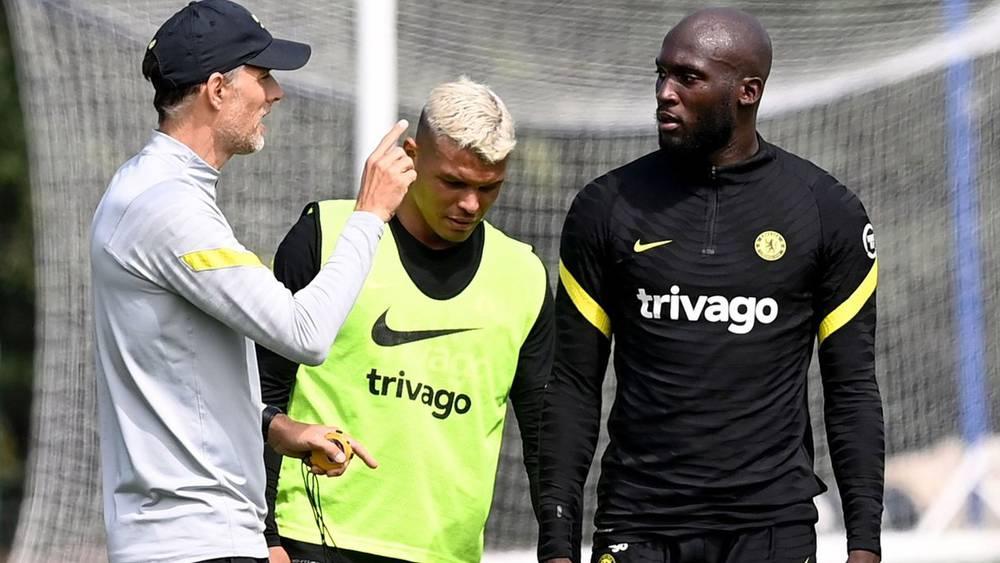 لوكاكو غاضب من جلوسه احتياطيا في بعض المباريات: "أجريت محادثات مع توخيل لمعرفة ما يريده منِّي"