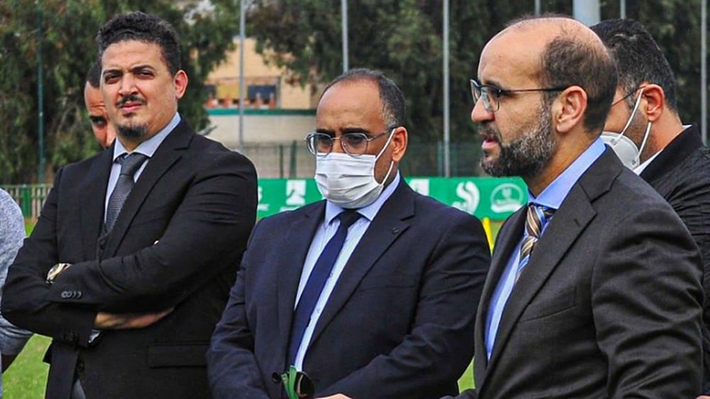 أعضاء المكتب المديري للرجاء يطلبون الاجتماع بأنيس محفوظ ويلوحون بالاستقالة ورئيس النادي يُرحّب بُمغادرتهم