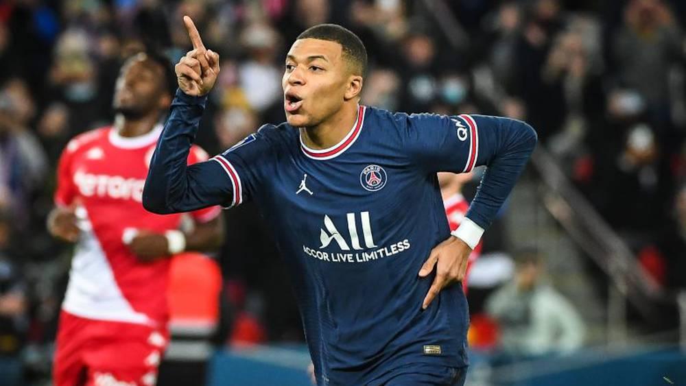 مدرب سان جيرمان: "كلنا نأمل أن يبقى مبابي في النادي لعدة سنوات"