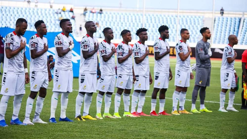 منتخب غانا يُقلّص قائمته في كأس أمم أفريقيا إلى "28 لاعبًا" وبحضور لاعب أياكس "محمد قدوس" المتواجد مع فريقه في البرتغال!