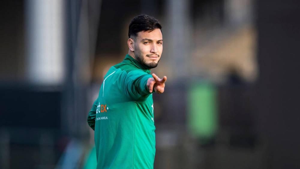 لاعب المنتخب الجزائري بن سبعيني: "أُرشّح المغرب والسنغال للفوز بكأس أمم أفريقيا طوطال إنرجيز"