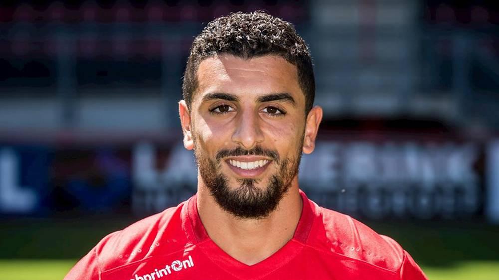 يونس مختار يتوصل لاتفاق مع الرجاء الرياضي على عقدٍ يمتد لستة أشهر