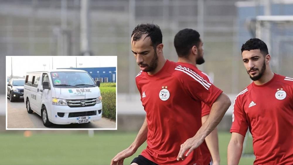 مسلسل "غرائب كان الكاميرون" متواصل.. المنتخب الجزائري يتنقل لملعب التداريب بـ"سيارات نقل صغيرة"!