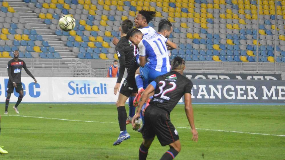 "ديربي الشمال" الودي ينتهي بلا غالب ولا مغلوب.. المغرب التطواني يتقدّم وإجروتن يُعدّل الكفّة لاتحاد طنجة