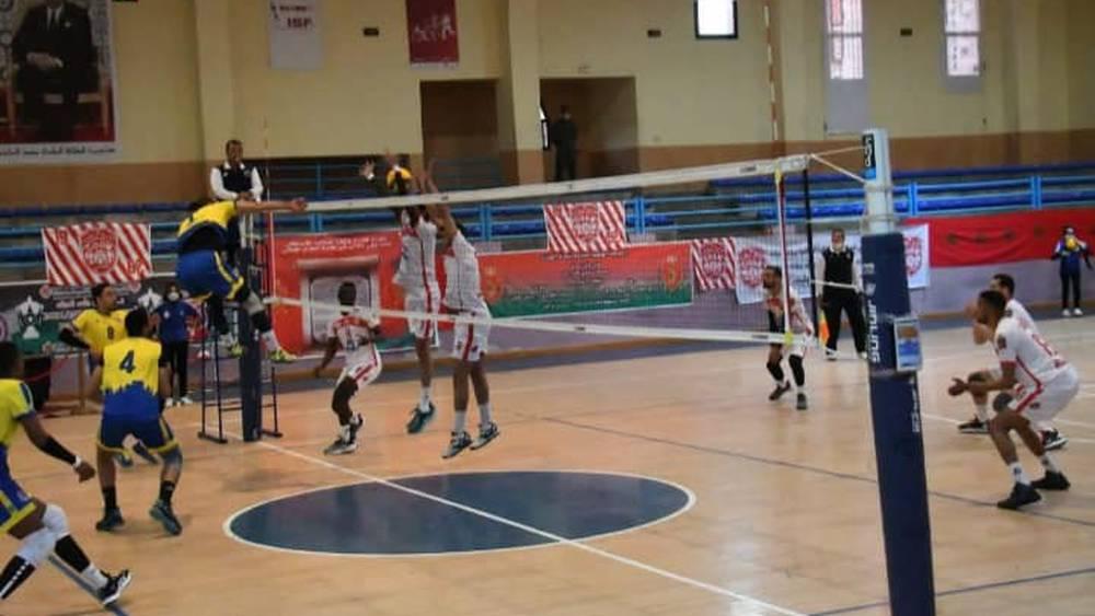 الفتح الرياضي يتوج بكأس العرش لكرة الطائرة بانتصاره على النادي المكناسي بثلاث جولات مقابل اثنين