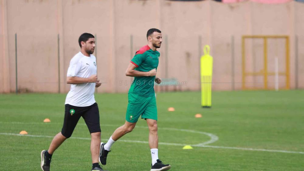 سايس يتدرّب مُنفرداً على هامش مران المنتخب الوطني بعد تعافيه من نزلة برد