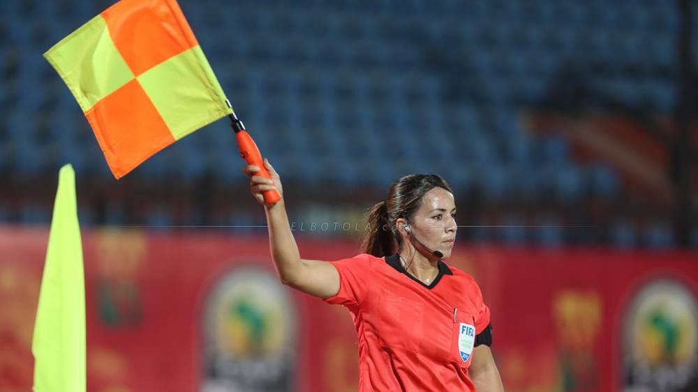 المغربية الجرمومي في طاقم "الفار" ضمن مباراة نيجيريا وتونس