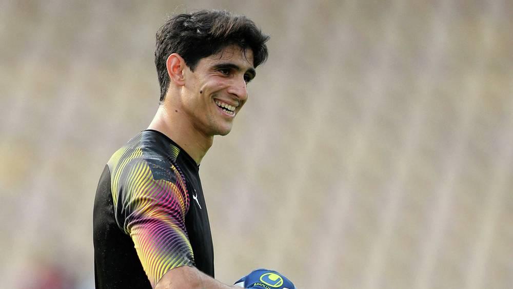 بعد غيابه أمس.. ياسين بونو يرافق المجموعة إلى التداريب اليوم استعدادا لمواجهة مالاوي