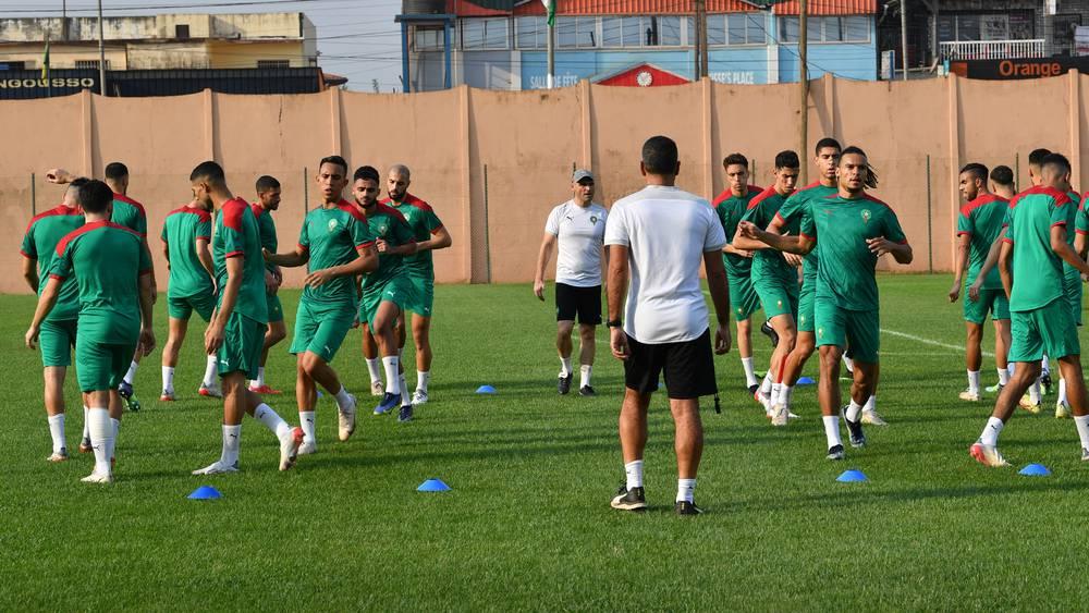 بحضور حكيمي وغياب فجر.. المنتخب الوطني يخوض آخر حصة تدريبية قبل مواجهة مالاوي