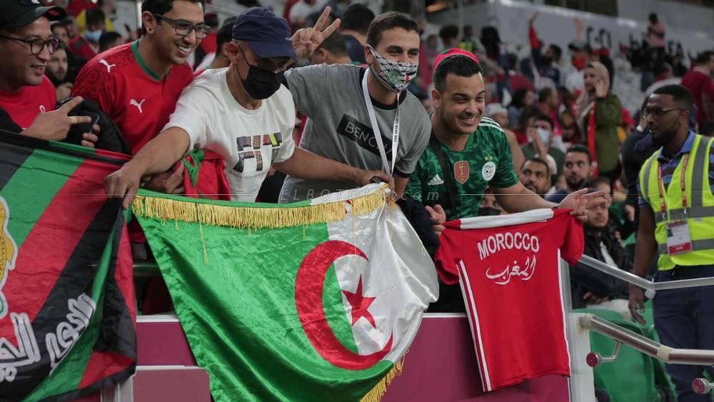 جماهير جزائرية في مقهى تهتز فرحاً بهدف حكيمي أمام مالاوي