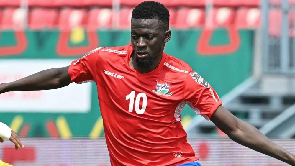 موسى بارو مهاجم غامبيا: "ليس لدينا ما نخسره لكن إذا انهزمت الكاميرون ستكون بمثابة الكارثة"