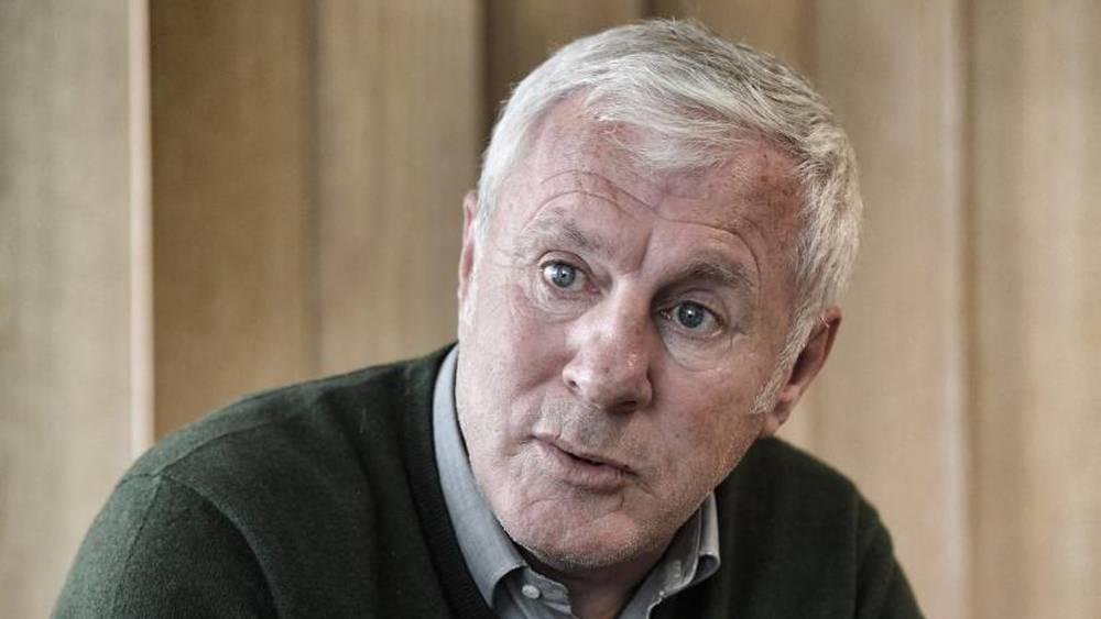 المدرب الفرنسي فيرنانديز": "هناك شيء إيجابي يحدث في المنتخب المغربي.. هل رأيتم كيف مازح حكيمي وبوفال خليلوزيتش بعد لقاء مالاوي؟"