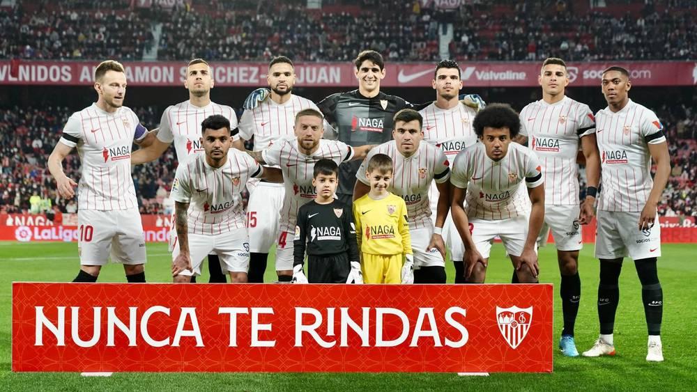 إشبيلية يهزم إلتشي ويواصل "الضغط" على ريال مدريد.. بونو يحافظ على "نظافة شباكه" للمباراة الـ11