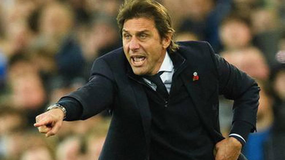 Antonio Conte très remonté contre ses dirigeants à Tottenham