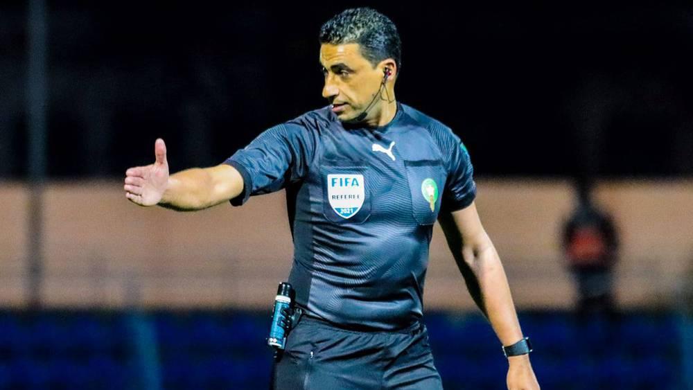 لاعبو الأهلي يُنهون مباراتهم أمام الهلال بالاحتجاج على الجعفري والنادي المصري يُطالب بـ"الفار" في دور المجموعات