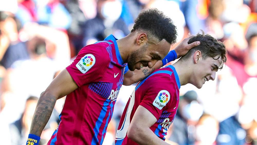 في يوم تألق أوباميانغ بهدفين.. برشلونة يهزم فالنسيا (1-4) في "ميستايا"