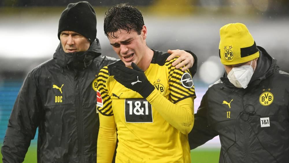 جيوفاني رينا.. عاد للميدان بعد غيابه لخمسة أشهر وأصيب من جديد في أول ظهور رسمي له مع دورتموند!