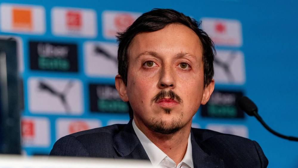 Le président de l'OM répond à une question sur Zidane